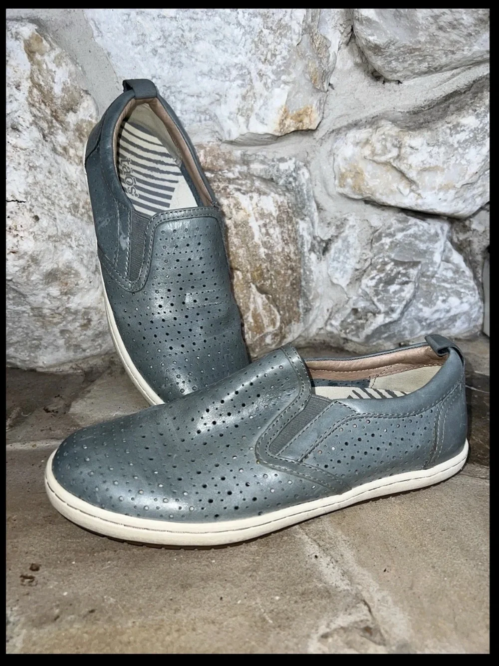 Taos Shoes Womens Sneaker Court Steel Gray Leather Slip On Perforated 7.5